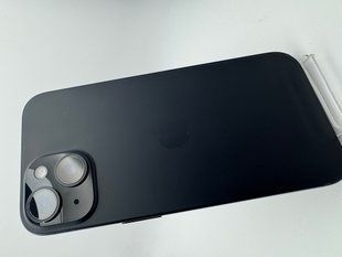 Фото: 1 з 8, Смартфон Apple iPhone 15 128GB вживаний (б/у) Black 9947, купити за 23 999 грн зі знижкою в Смартс | smarts.ua